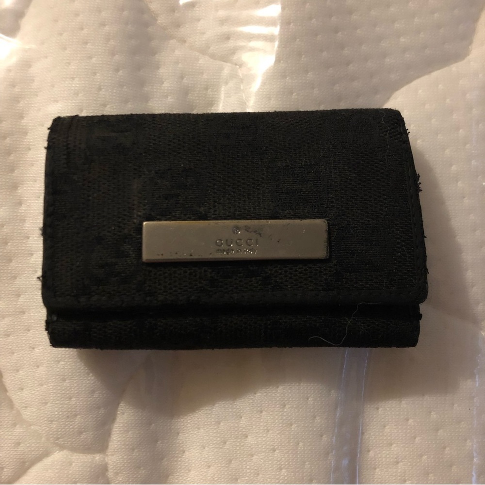 Gucci key holder just one ring left